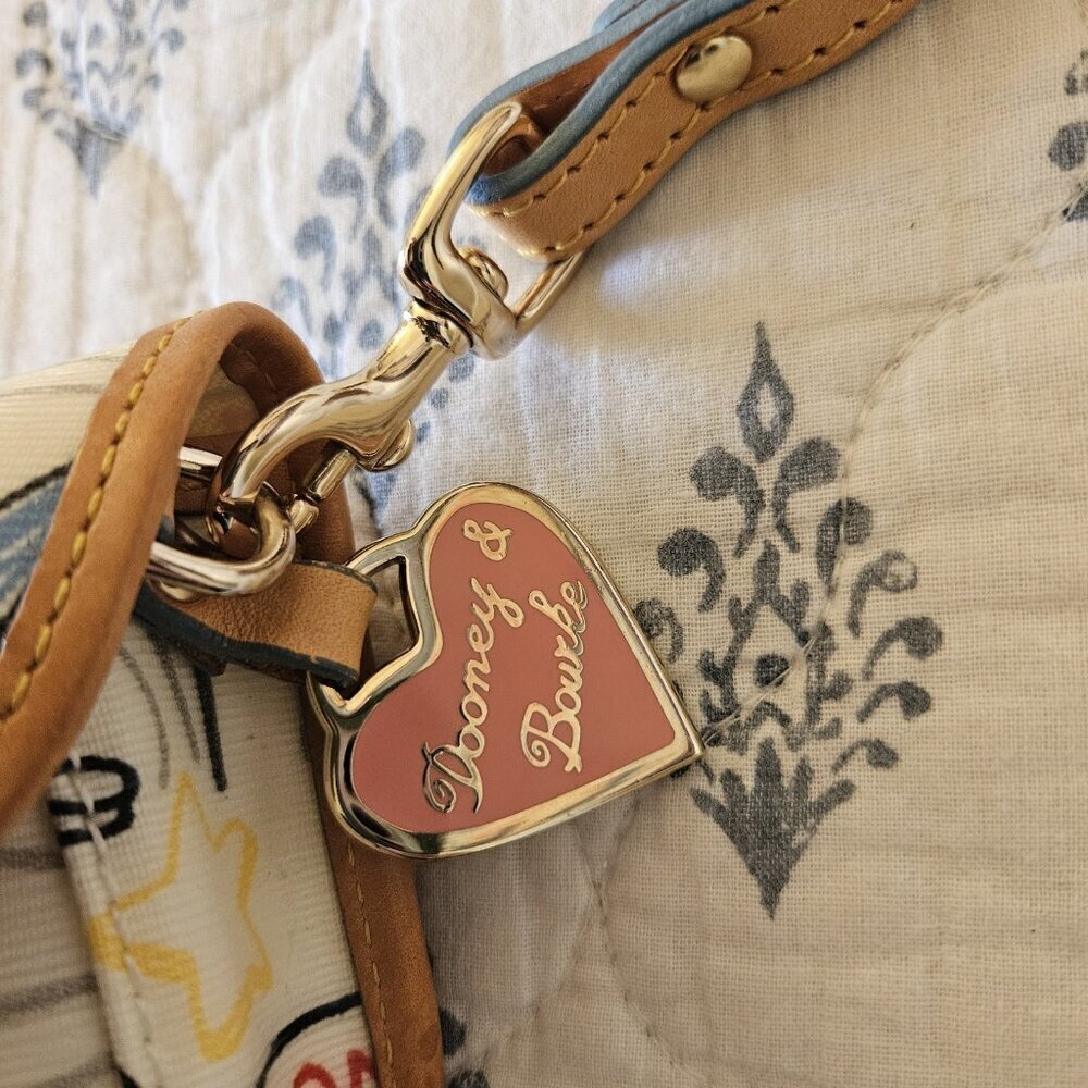Dooney & Bourke Disney Sketch Wristlet Mickey Minnie Tinker Bell Rare Retired - Picture 3 of 16